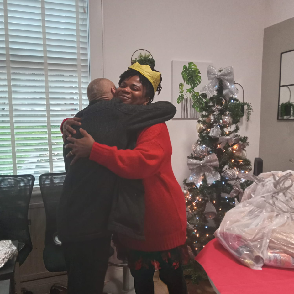 Black Retro Minimalist Vegan Cafe Logo (5)